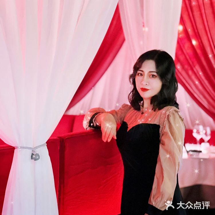 轻纱帷幔的道乐·炉火通明·特色菜