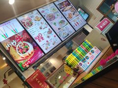 -小杨生煎(金山百联购物中心3楼店)