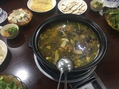 -菌之家·专业纯野生菌火锅·特色炒菌