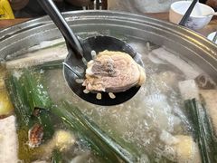 -16年老字号鑫鑫猪肚鸡·椰子鸡海南火锅(兴隆华侨农场店)
