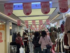 -广州白马服装市场