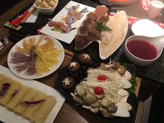 -井格重庆火锅(临平银泰城店)