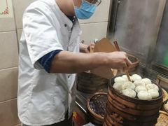 -舒小笼松针小笼包