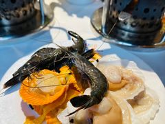 -领鲜活海鲜榴莲自助火锅(东门店)