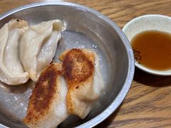 -黄阿姨锅贴大王(万航渡路店)