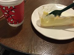 -星巴克(静安嘉里中心B2店)