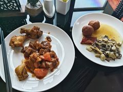 -唐拉雅秀酒店-西锦汇空中BBQ·思创餐厅
