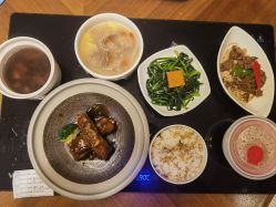 -蜜悦居月子中心(国金中心店)