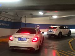 -上海来福士广场-停车场