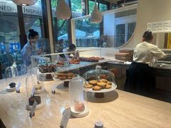 -VERIE BAKEHOUSE