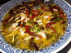 -桂二老坛酸菜鱼(三街两巷店)