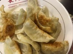 马蹄锅贴-长人馄饨铺(解放街店)