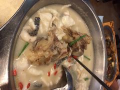陈生记黑鱼馆(鼓楼店)-陈生记黑鱼馆·20年活鱼现杀(宁波鼓楼店)