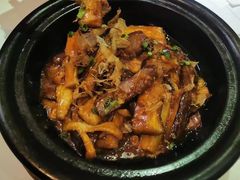 -阿瓦山寨·湘菜现炒·剁椒鱼头王(咸阳总店)