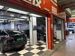 -鲨鱼皮汽车凹陷玻璃修复(静安店)