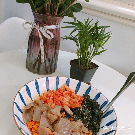 女王拌饭·新派韩式料理&炸鸡(圆湖店)