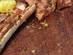 -悦享绿山墙西餐厅