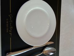 餐具摆设-圣彼得堡观江俄餐厅(中央大街黑金冠店)