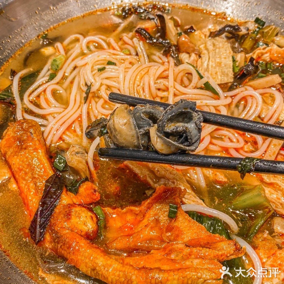 味道超级正宗和我之前在广西柳州吃的差不多!炸蛋