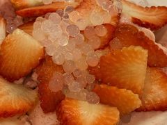 丹东牛奶草莓冰-糖潮糖水铺(省府店)