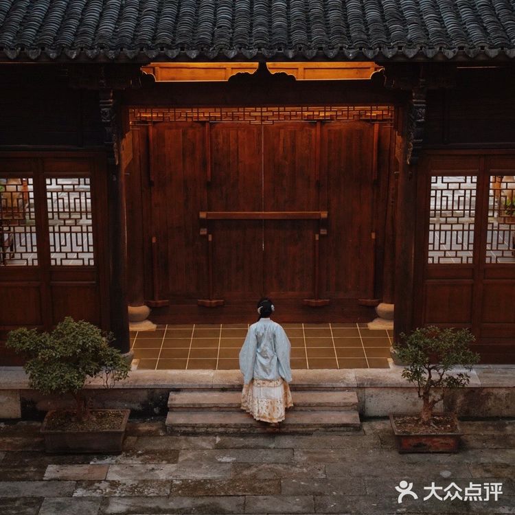 沉浸式古风体验，乘船入住