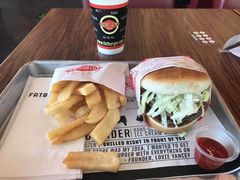 -FATBURGER 特富客汉堡(外交公寓店)
