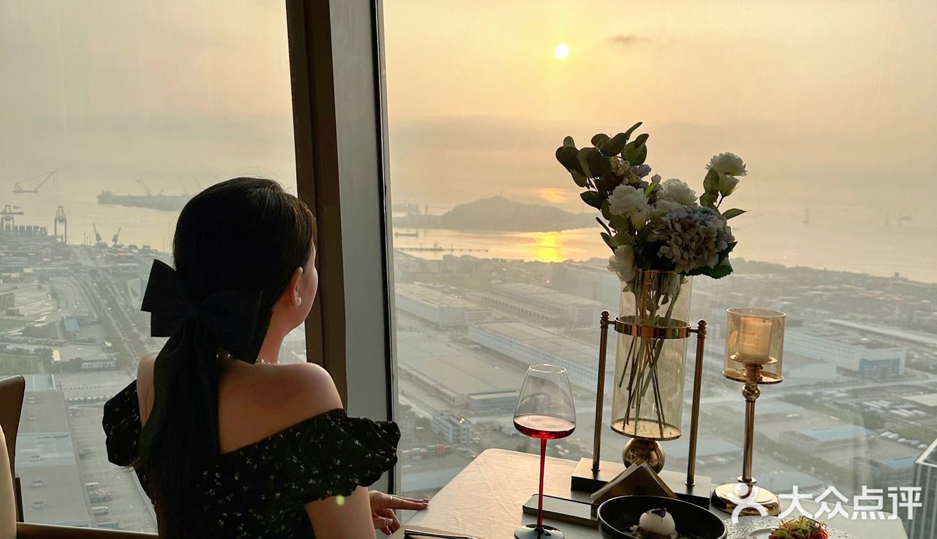 和日落🌇共进晚餐