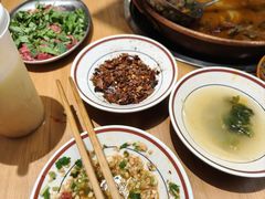 -洱火云南酸菜牛肉火锅(石景山当代商城店)