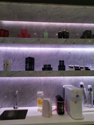 -TONI&GUY