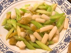 西芹炒藕带-杨记隆府(白象街店)
