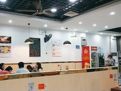 -老何家后安粉·糟粕醋海鲜火锅(三亚湾椰梦长廊店)