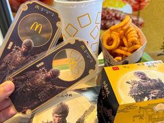 -麦当劳(新世纪环球中心店)