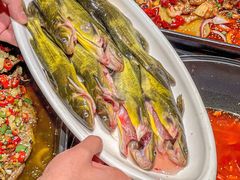 -小小河边鱼(天润城店)