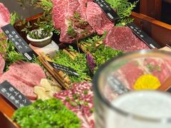 -山川小町·极番烧肉(新地假日广场店)