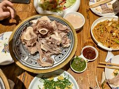 -蒙亨·手把肉·蒙古包文化主题餐厅(天恒广场店)