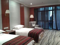 双标-鸿华度假酒店