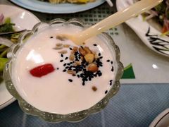 酸奶-马尔龙新疆饭店·清真(瑞景店)