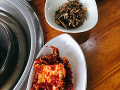 -牛信亭韩国料理·炭火烤肉(紫藤路店)