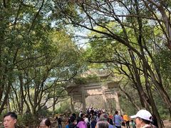 -灵岩山风景区