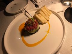 牛肉塔塔配牛油果黑橄榄酱-Solo(衡山路店)