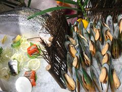 -大中华希尔顿酒店-念自助餐·嗨啤·小龙虾