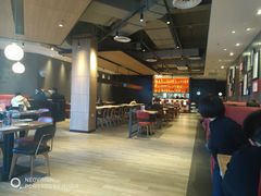 大堂-必胜客(新中纬店)