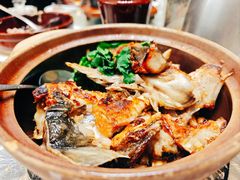 招牌砂窝鱼头-香顺·客家菜(东坑店)