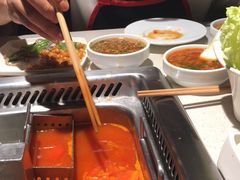 -海底捞火锅鲜切牛肉主题店(长寿路店)