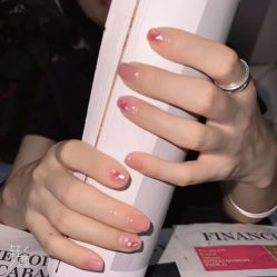-七彩虹美甲美睫 半永久