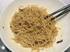 -红鼎豆捞·非遗鲍皇汤火锅(宝丰路店)