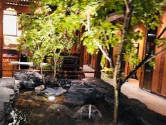 -萨拉伯尔(燕莎友谊商城店)