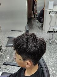 -Tloml salon