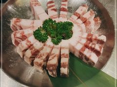 -哈哈碳都·牛肋条无限自助烤肉(台江万达店)