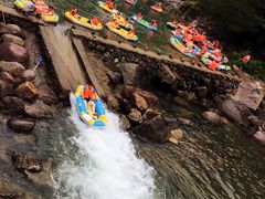 -安吉龙王山峡谷漂流